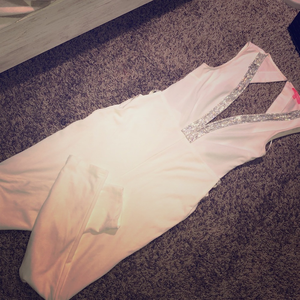 Beautiful Bombshell Jumpsuit w/dazzling Crystals